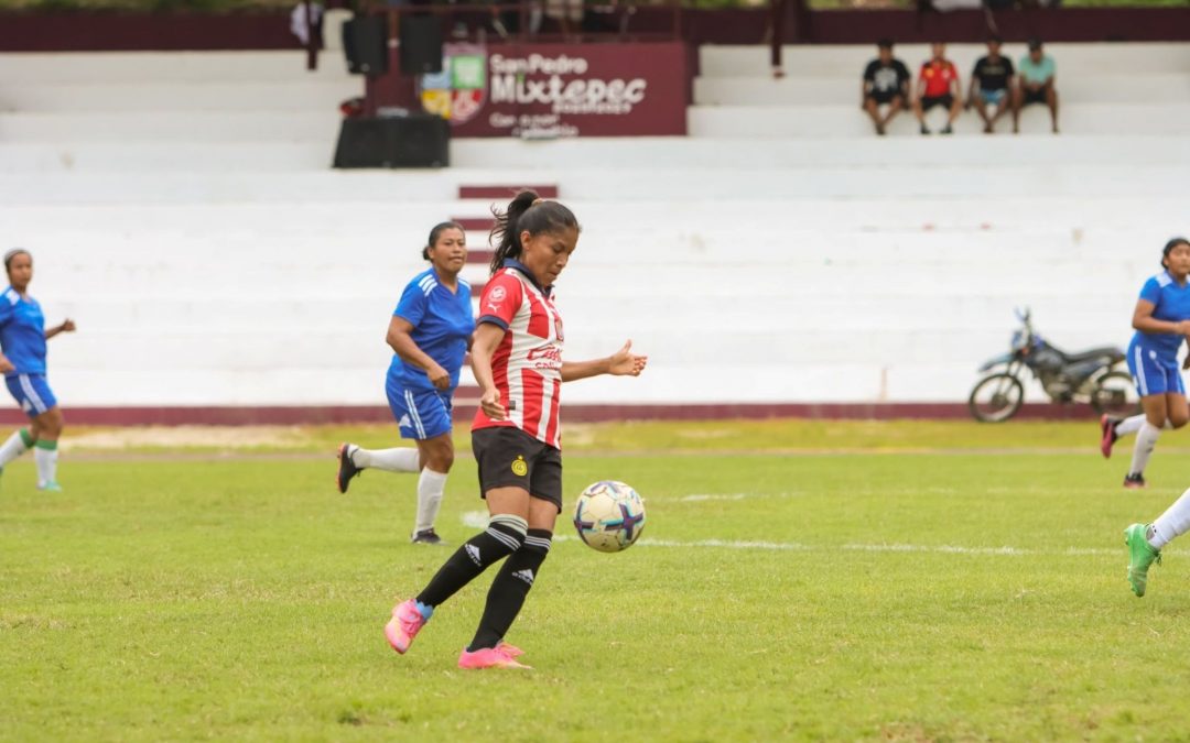 ¡Pasión, entrega y fuerza en la cancha!
