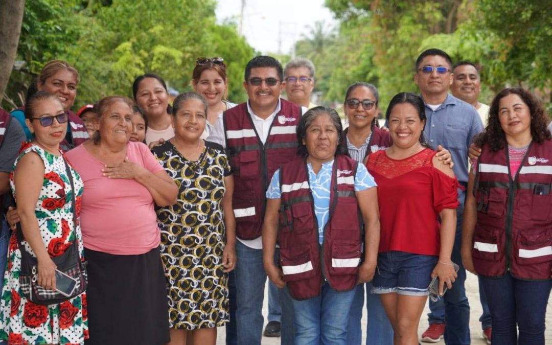 Inauguración de la calle Huanacaxtle.
