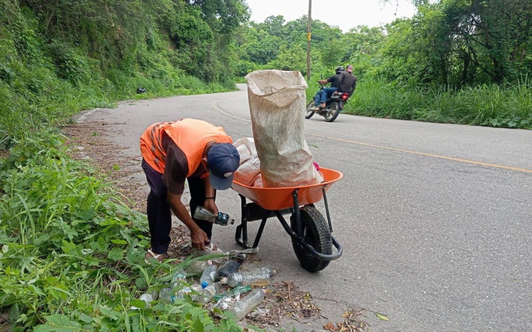 Limpieza de residuos plásticos