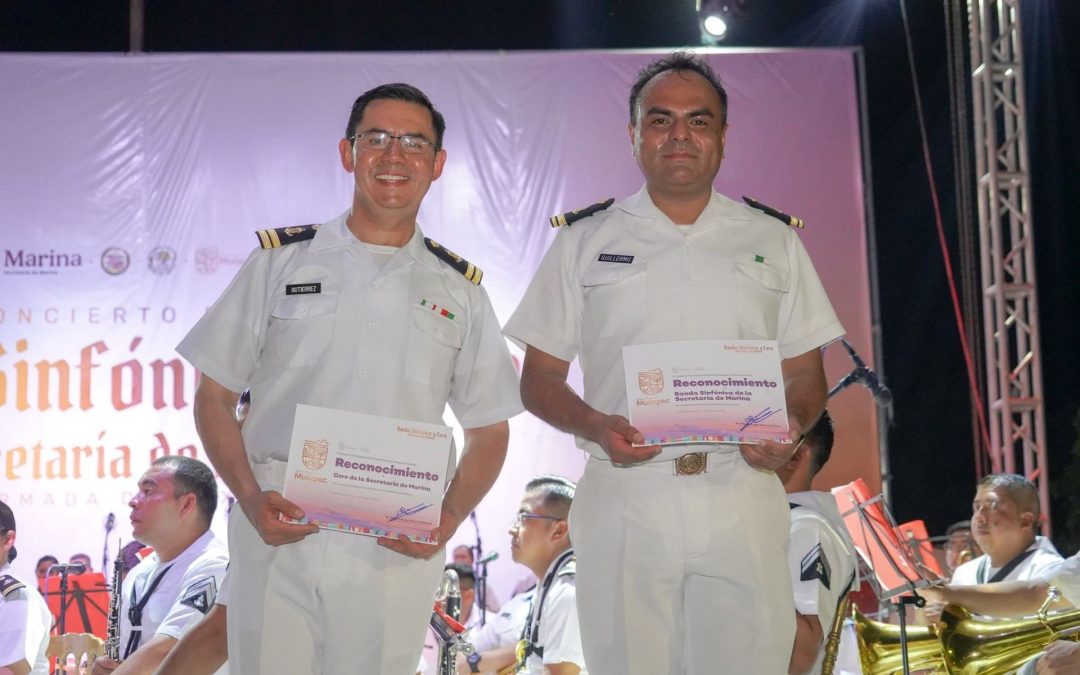Banda Sinfónica y el Coro de la Marina