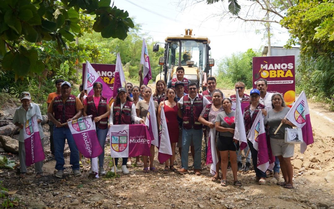 Pavimentación en calle Cuauhtémoc.