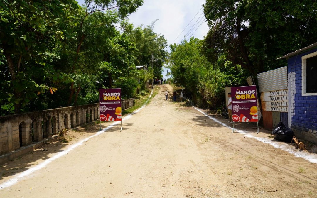 Pavimentación en la calle Octava Oriente, Sector Reforma B.