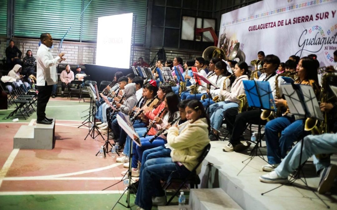 Ensamble Musical de las bandas infantiles “Con Amor al Pueblo”.