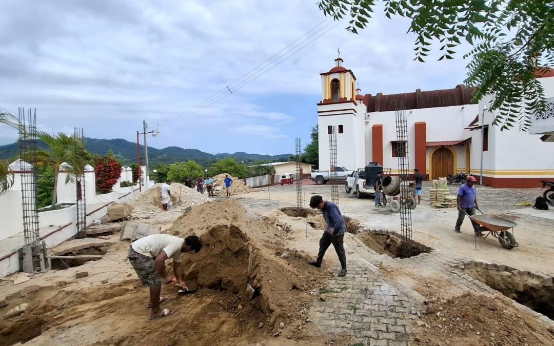 Trabajando con amor al servicio del pueblo.