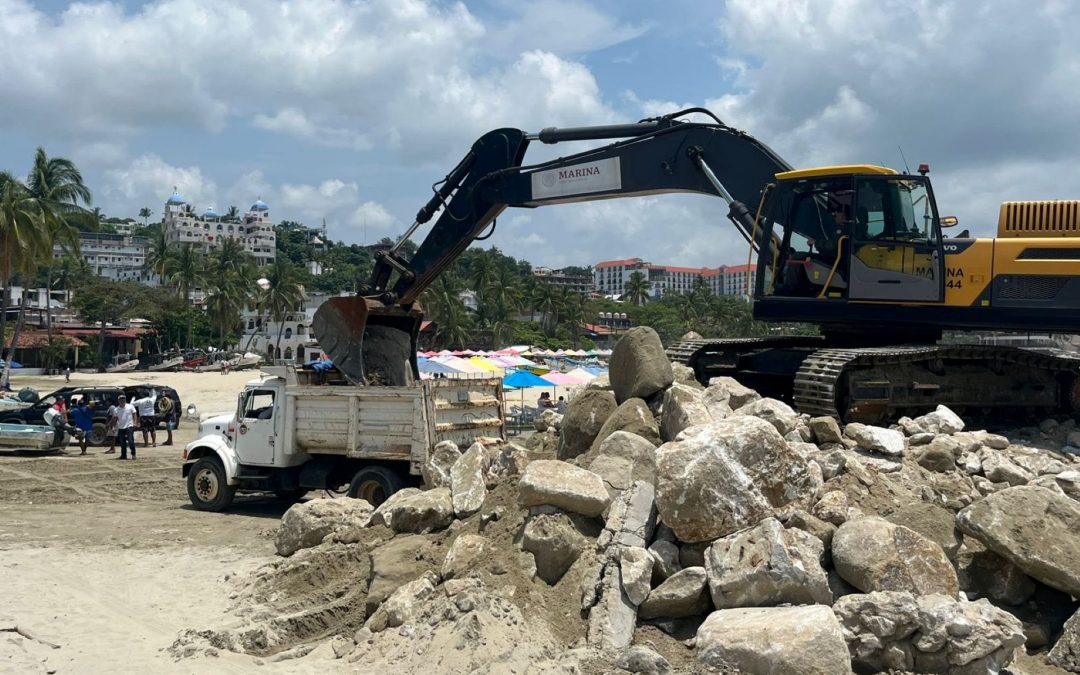 Trabajos de dragado por parte de la Marina