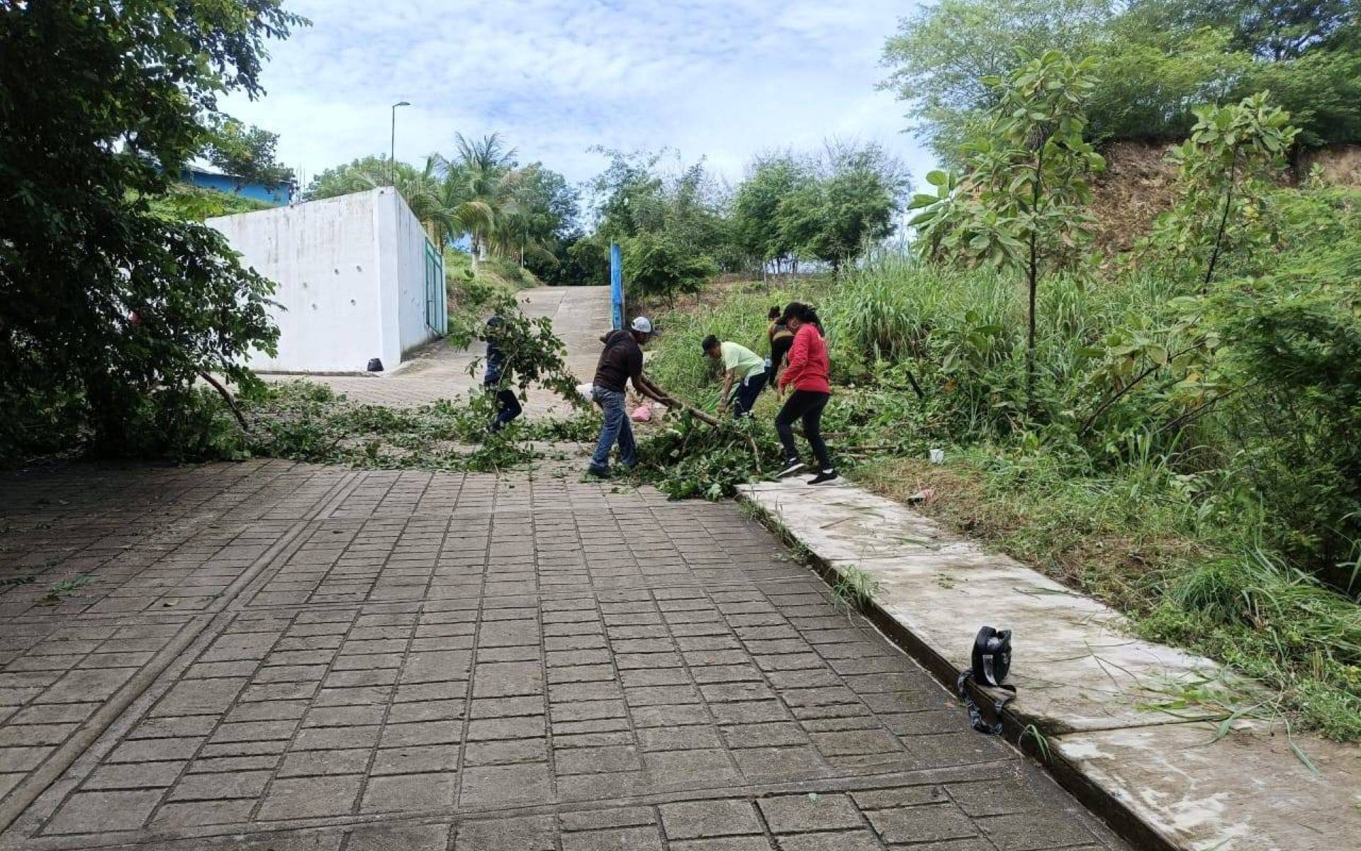 Tequio en Puente San José.