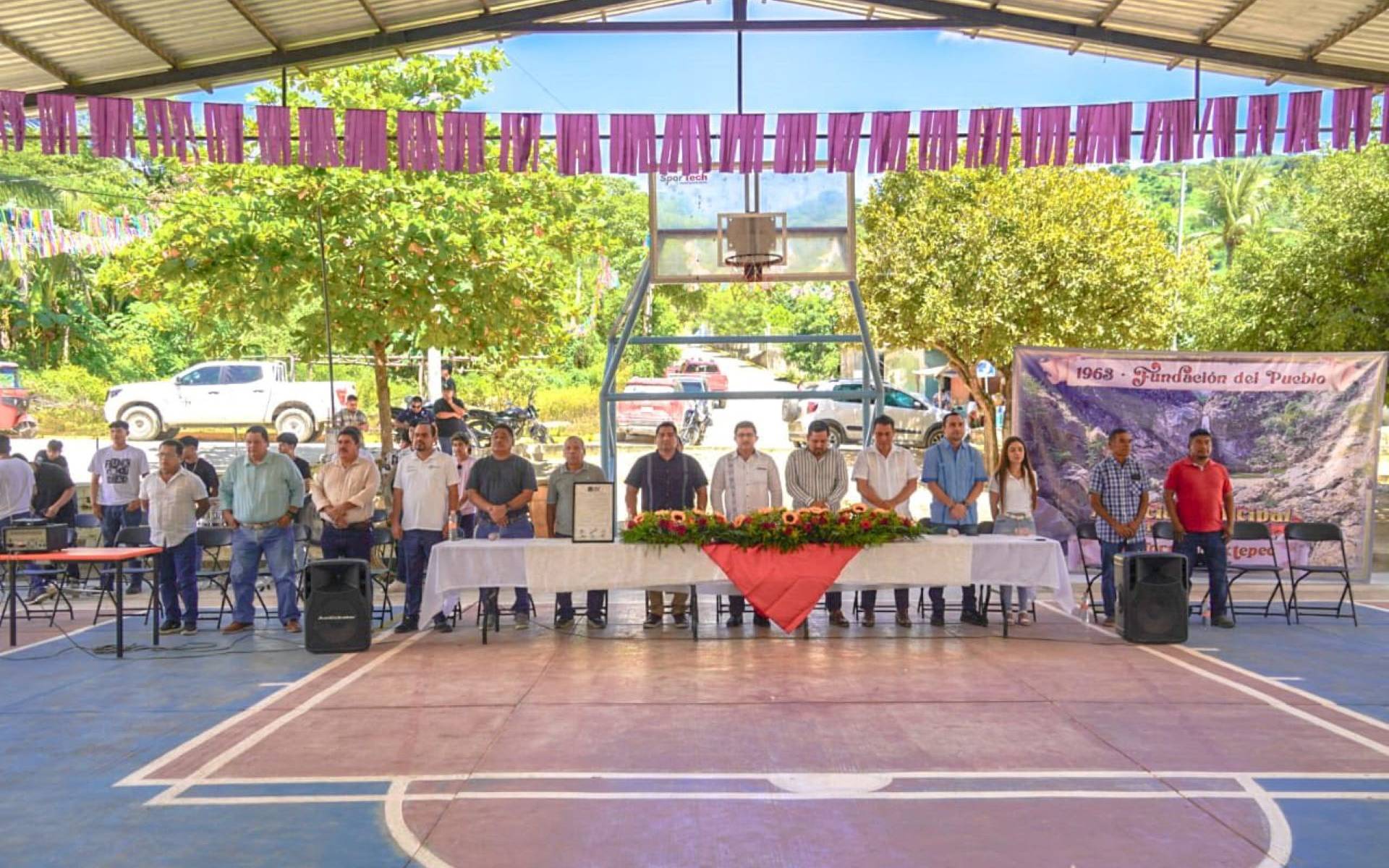 Ceremonia por el primer aniversario del cambio de estatus de La Reforma, de Agencia de Policía a Agencia Municipal.